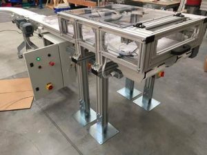 LVP Carryline Conveyor bottle return system with pusher